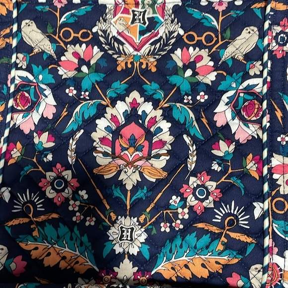 Vera Bradley Harry Potter tote, NWT - Picture 4 of 12